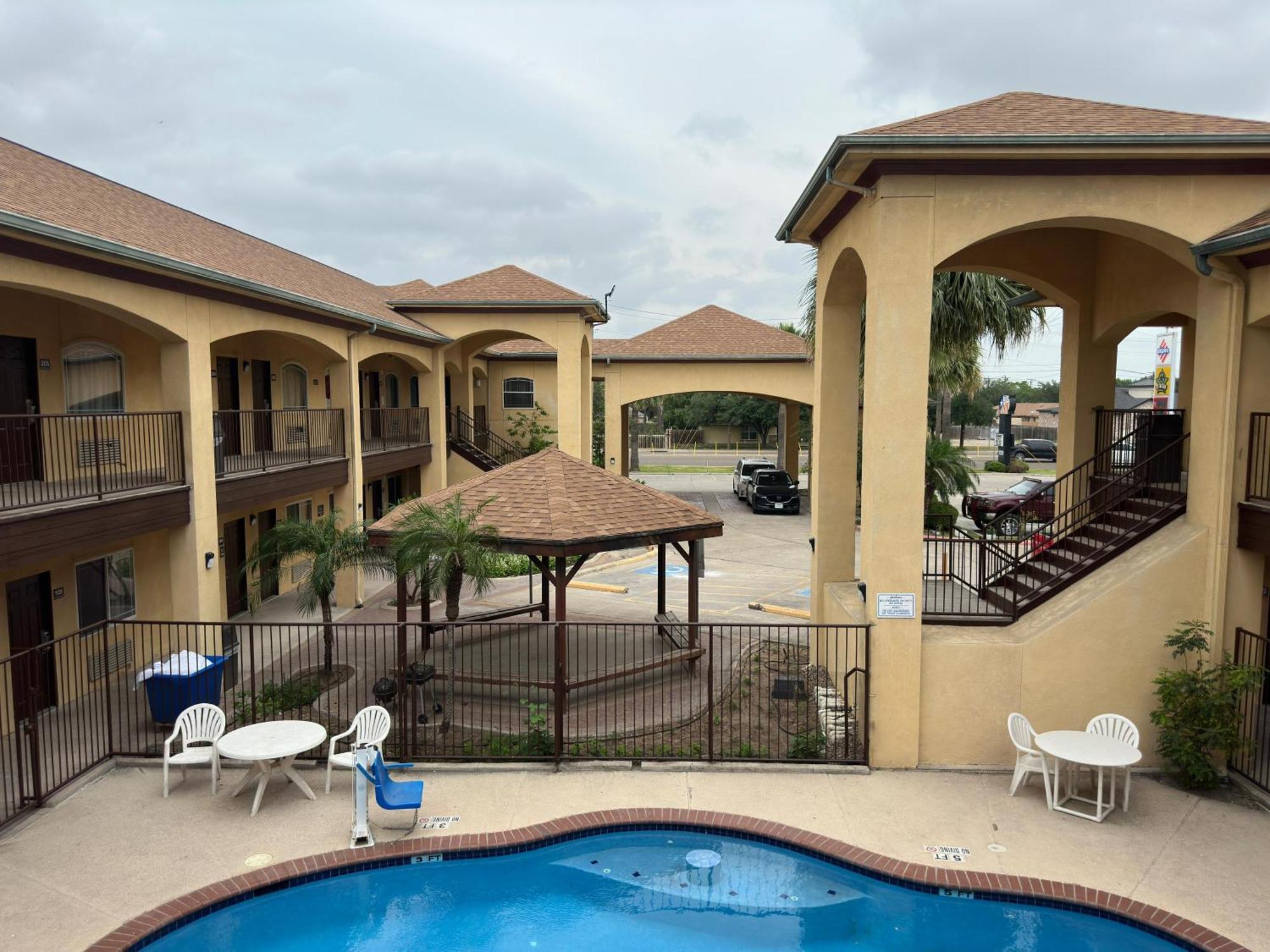 Texas Inn And Suites Rgv Edinburg Exterior foto